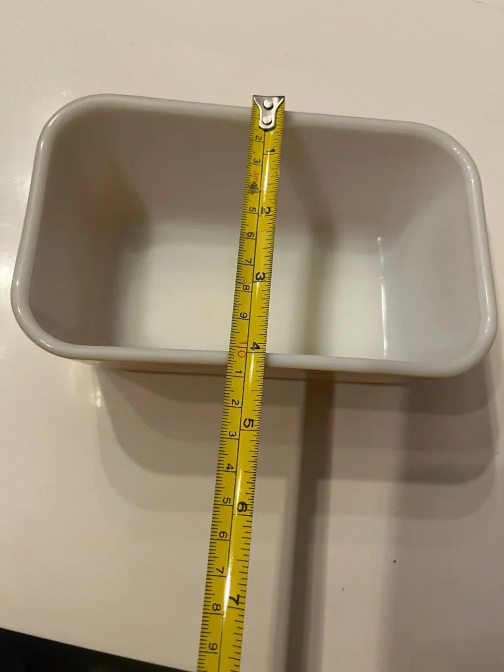Pyrex Refrigerator Dish with Lid (Vintage Butteryfly Gold Style 0502  1.5 Pints